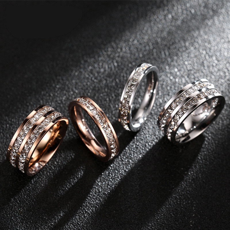 Nhẫn Cặp Bằng Thép Titan Không Phai Màu Đính Đá Zircon Chất Lượng Cao