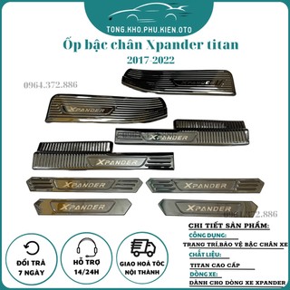 Ốp bậc cửa, nẹp bước chân titan xe Xpander 2017-2018-2019-2020-2021-2022-2023 Vân titan phay xước Cao Cấp Hàng chữ Đẹp