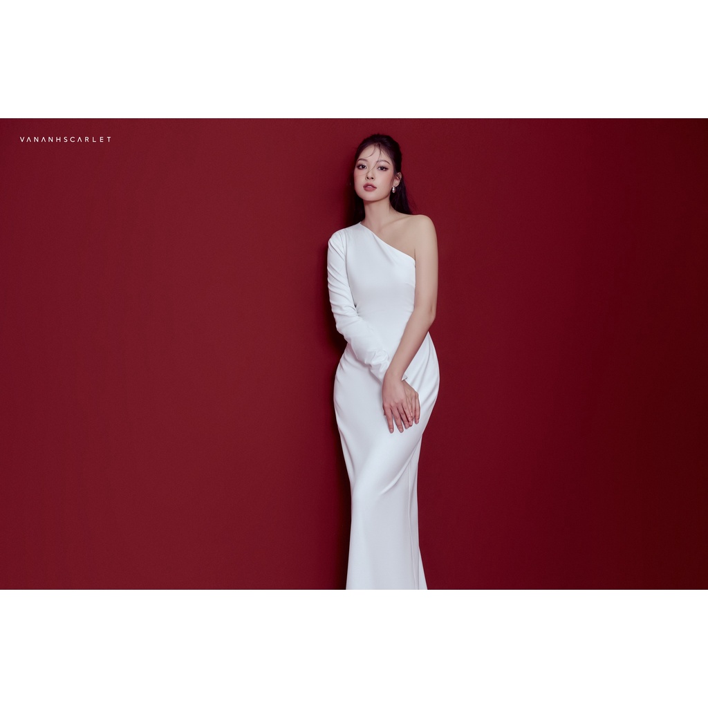 Đầm nữ VANANHSCARLET lệch vai dài tay V029F22