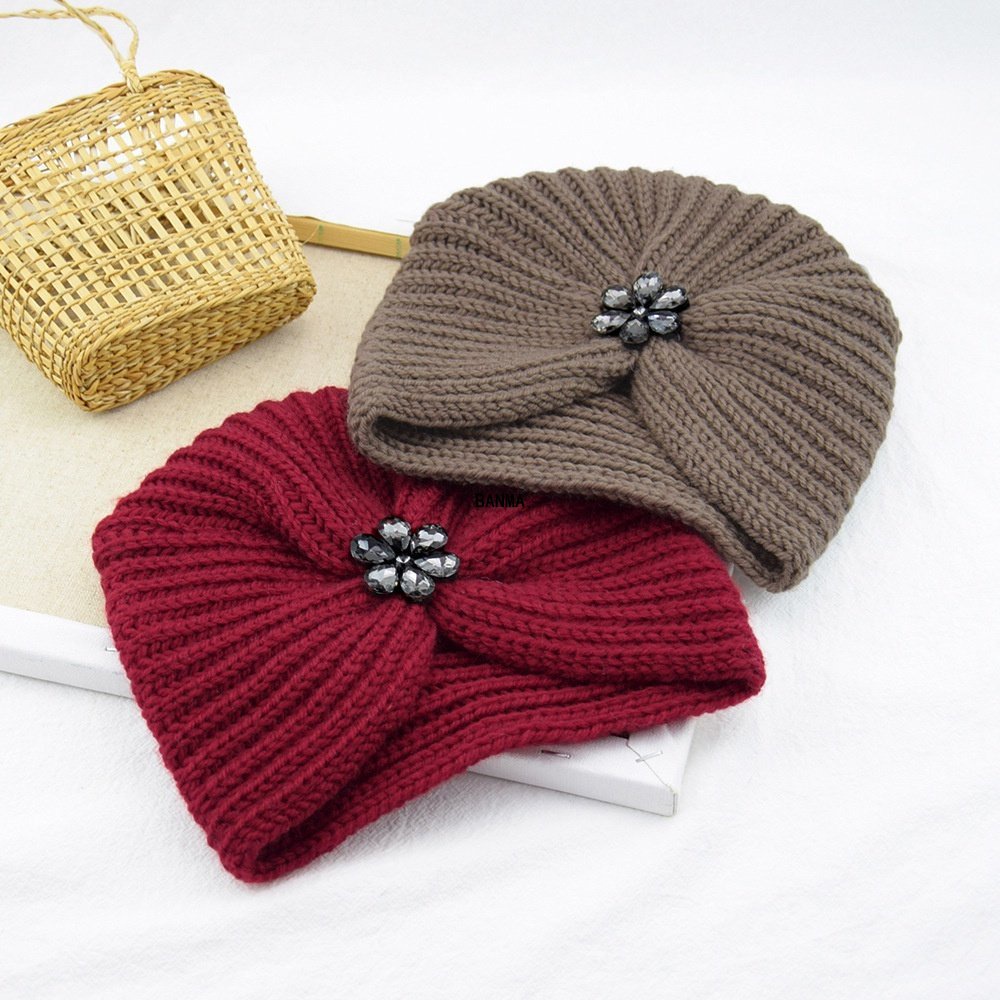 Mũ Len Beanie Đính Hoa Đá Pha Lê