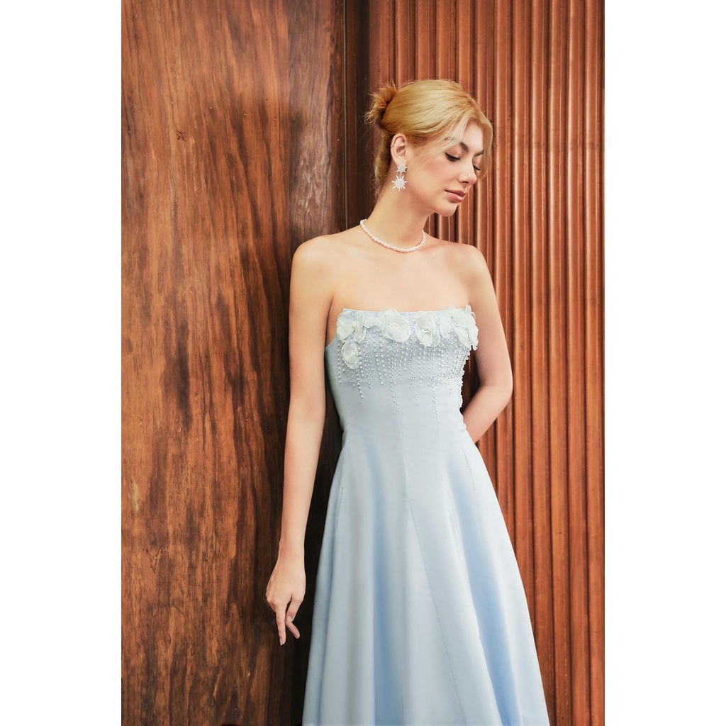 MAVEN - Váy xanh dáng dài cúp ngực đính kết hoa Onia Dress