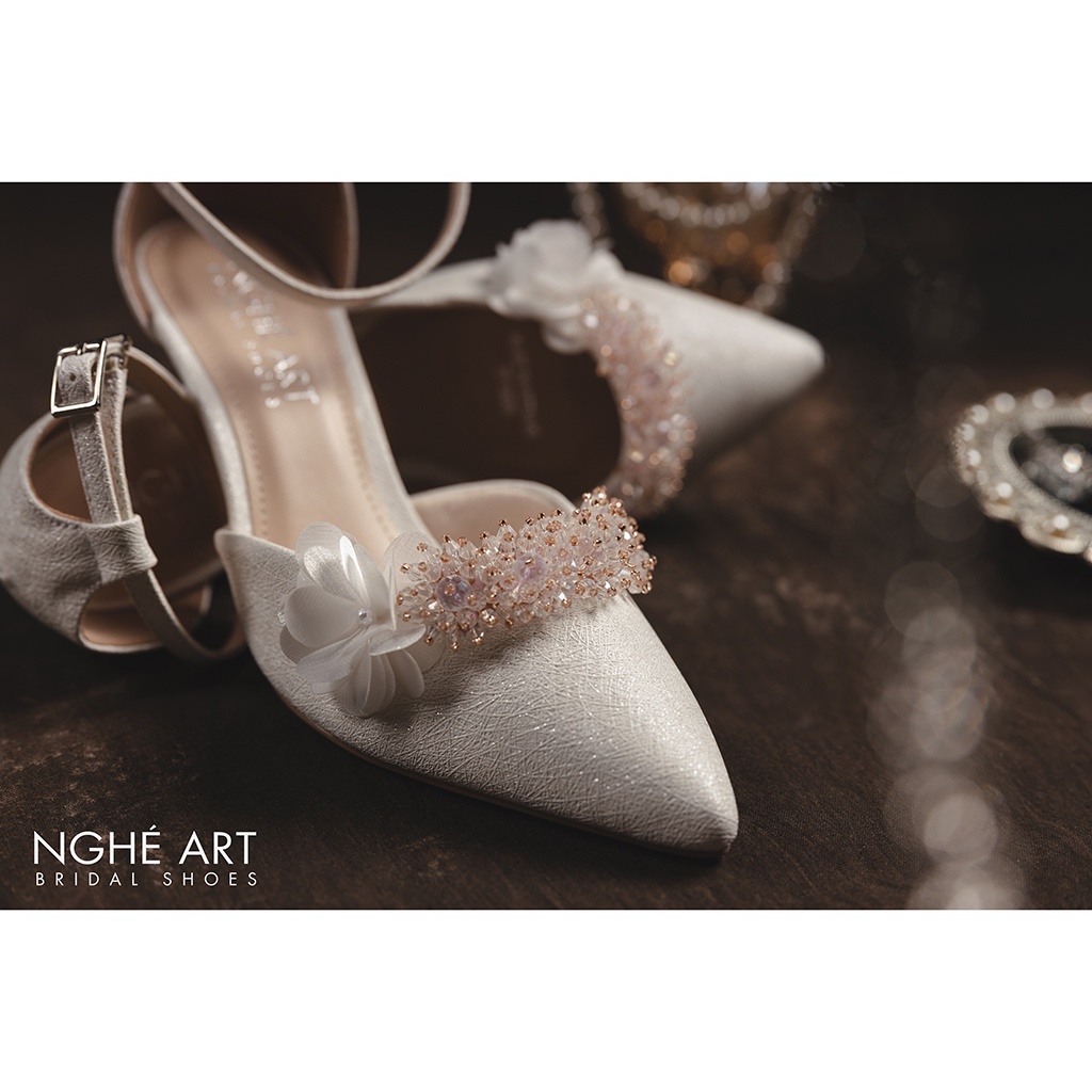 Giày cưới Nghé Art nhũ xước đính hoa pha lê 339NHU
