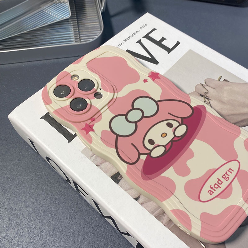 Ốp Điện Thoại Họa Tiết Bò Sữa Pochacco melody Viền Gợn Sóng Cho iphone 14promax 11 13 12 7Plus 8 X XS Max