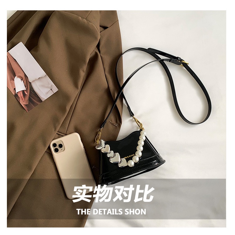 Túi Da Bóng Đeo Chéo Màu Laser Đính Ngọc Trai Thời Trang Mới 2023