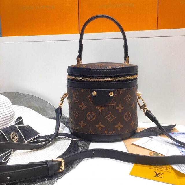 Túi xách nữ đeo chéo cặp lồng họa tiết hoa lv. sang chảnh hót hít