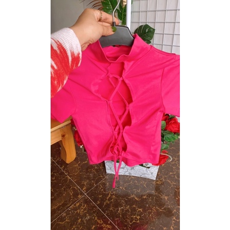 Áo thun dáng croptop