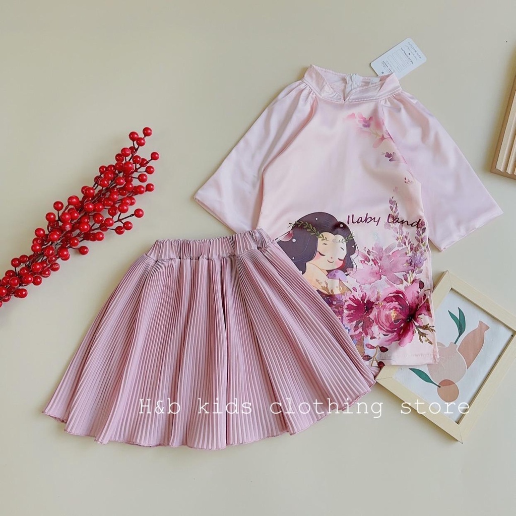 Áo dài lụa hồng hình cô gái