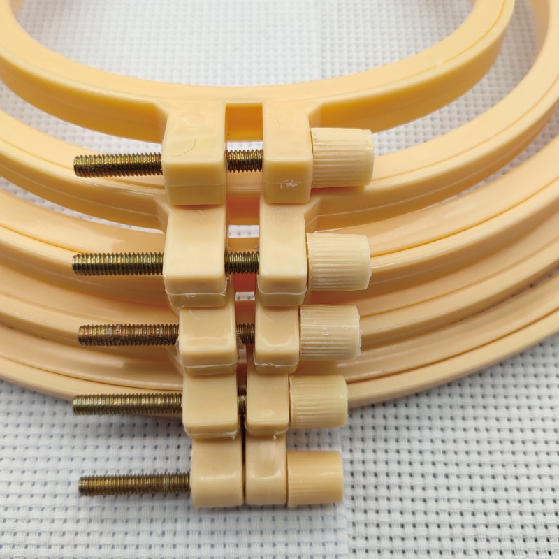 Băng Quấn Khung Thêu Chữ Thập Bằng Nhựa Hình Tròn Nhiều Màu Sắc Chống Va Chạm