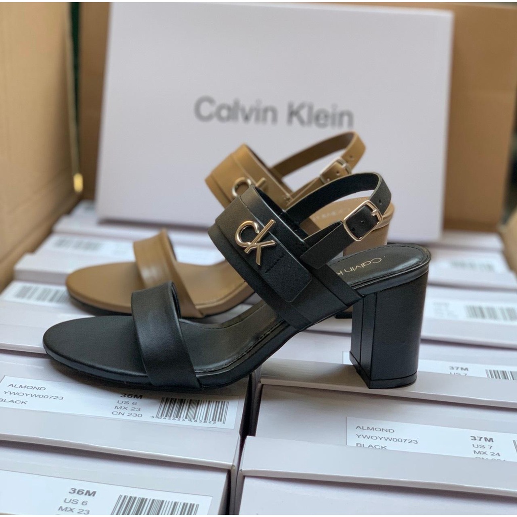 Sandal C.K quai ngang đính logo, gót trụ 7cm