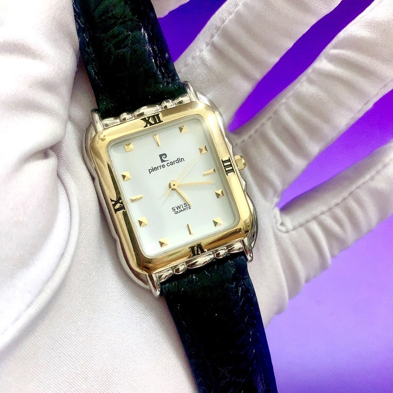 Đồng hồ nam si hiệu Pierre Cardin, máy Thuỵ Sỹ, dây da đen, mặt chữ nhật