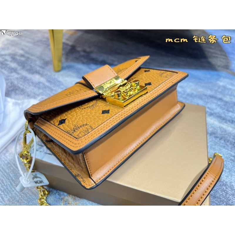 Túi nữ đeo chéo MC.M TRACY Classic da bò box nam châm size 20