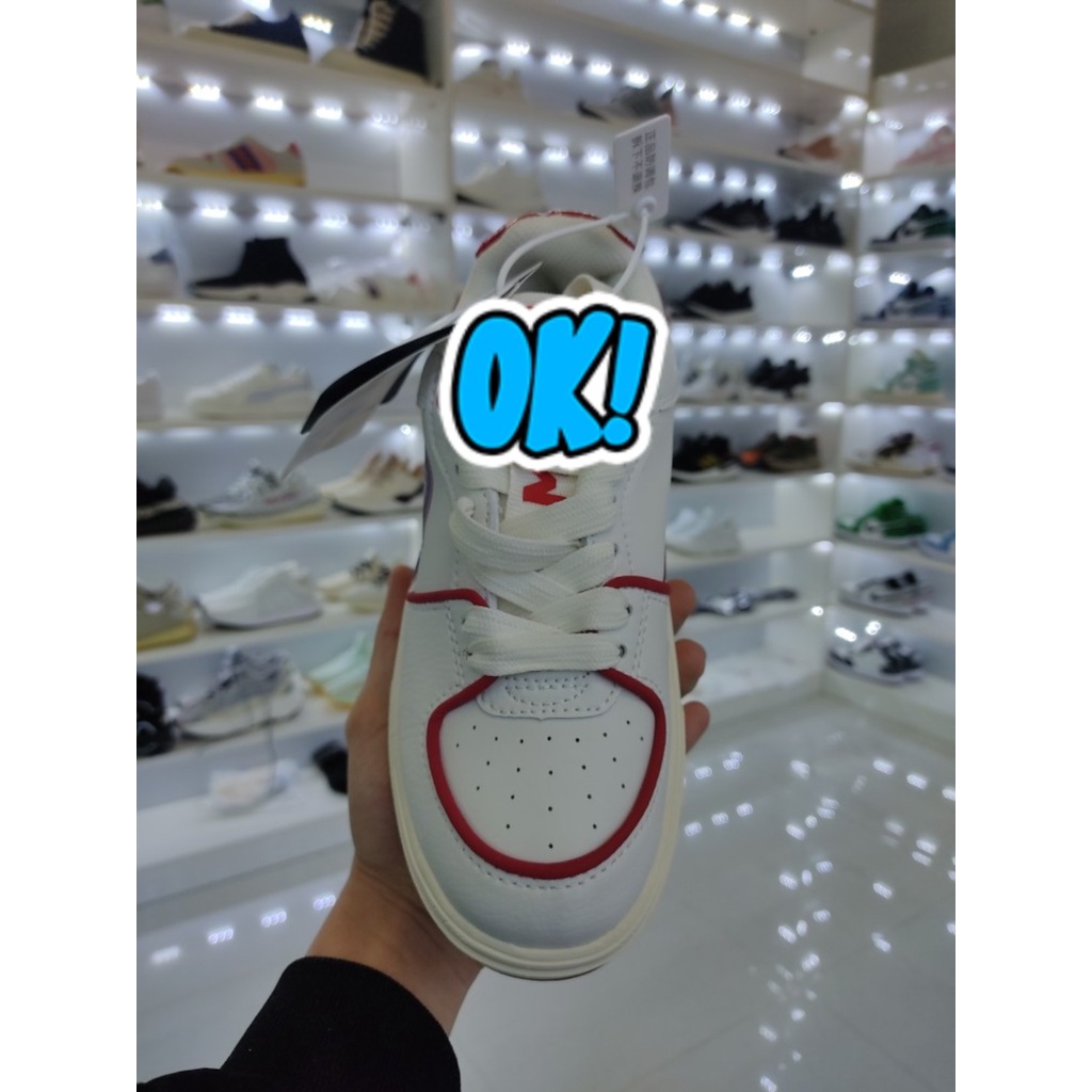 Giày thể thao mb chữ đỏ