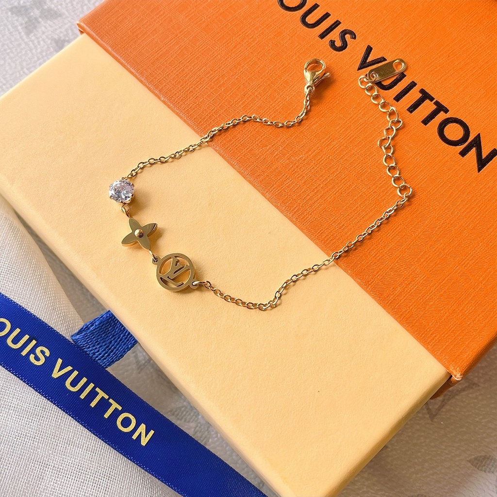 Vòng Tay Louis Vuitton Bằng Thép Titan Họa Tiết LV Monogram