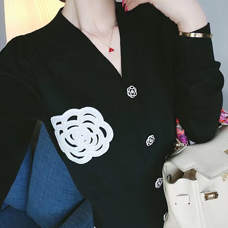 Áo Khoác Cardigan Dệt Kim Tay Phồng Cổ Chữ v Đính Hạt Mẫu Mới 2023 Phong Cách Pháp Thời Trang Cho Nữ