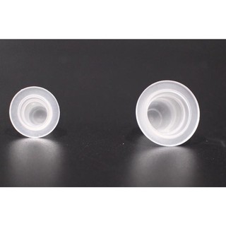 Chum silicon và hũ nhựa đựng mực trong phun xăm thẩm mỹ ...