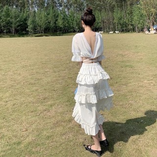 chân váy bèo lệch tà