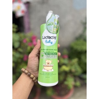 Tắm gội Lactacyd 500ml