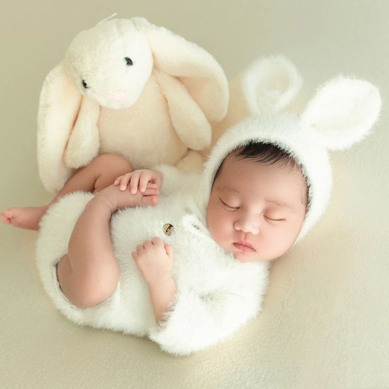 Trang Phục Chụp Ảnh Nghệ Thuật Chủ Đề Năm Mới Cho Bé