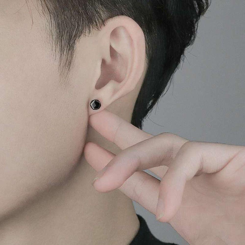 Khuyên Tai Nam Không Xỏ Lỗ Bằng Đồng Phong Cách Hàn Quốc