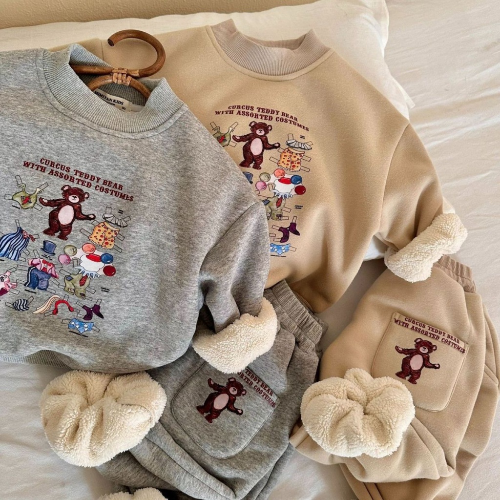 Set Đồ Thời Trang Mùa Đông 2022 Gồm Áo Sweater Có Đệm Nhung Dày Dặn In Họa Tiết Gấu Hoạt Hình Cho Bé