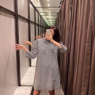 Đầm Zara hoạ tiết nanh sói.