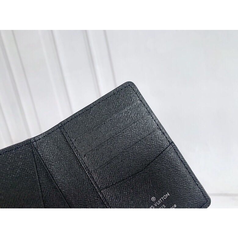 Hình ảnh vật lý Louis vuitton là chính hãng LV thẻ M63144 sẵn sàng để vận chuyển