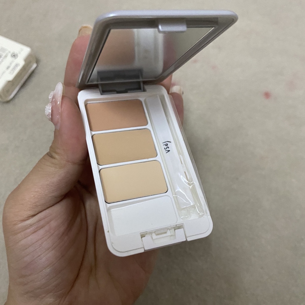 Kem Che Khuyết Điểm Ba Màu 4.5g IPSA