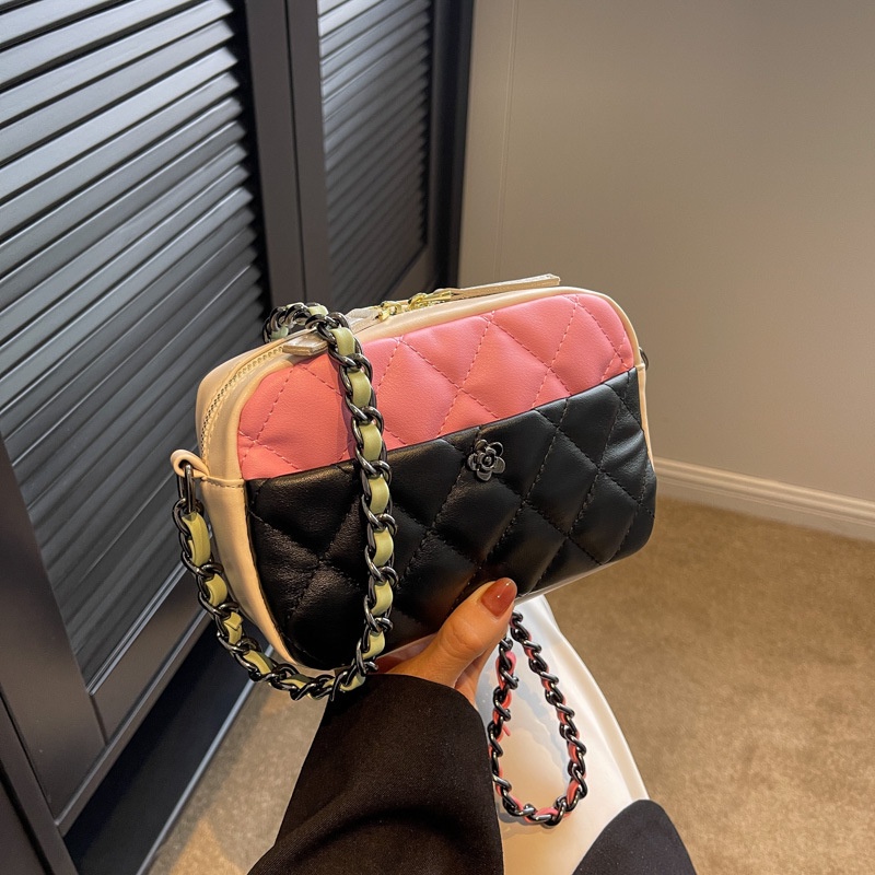 Túi Xách Đeo Vai Hình Thoi Cỡ Nhỏ Phối Dây Xích Màu Tương Phản Thời Trang Hàn Quốc 2023 Cho Nữ