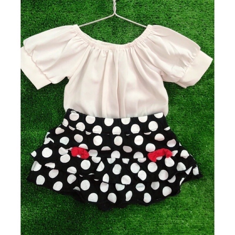 Áo, váy, sét bé gái đồng giá 5k. Thanh lý nhanh giá rẻ.