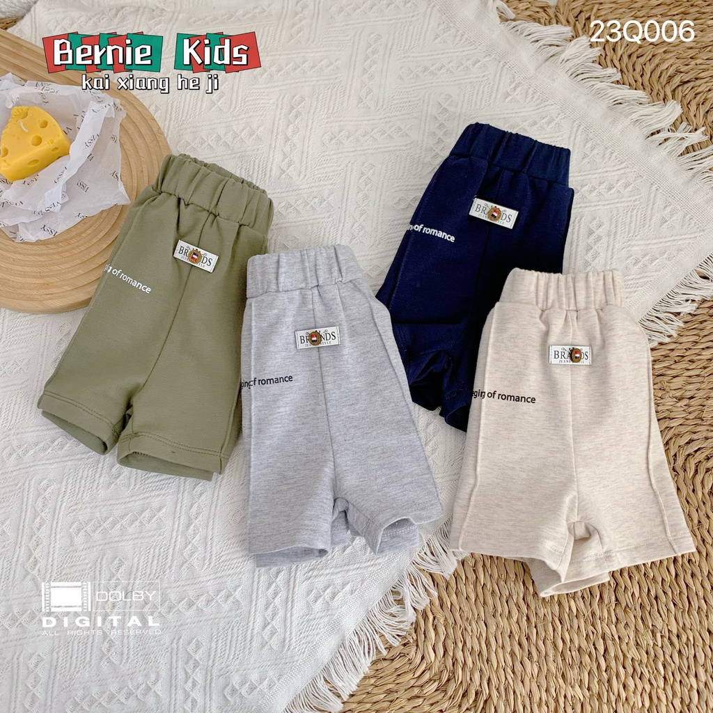 Quần đùi da cá đính tag in chữ Bernie cho bé trai