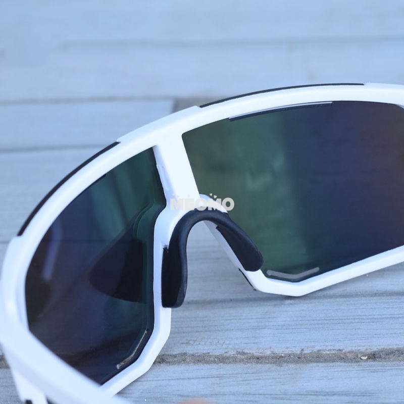 Kính Mát Thể Thao Chống Gió Cho Cả Nam Và Nữ