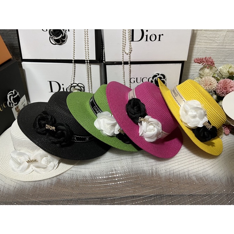 Mũ Cói thời trang đi biển Vành  nhỏ gắn hoa sang trọng