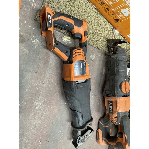 Thân cưa kiếm AEG