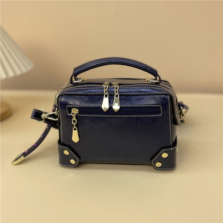 "BillBear" Túi Xách Đeo Vai Boston Hình Vuông Nhỏ Nhắn Tương Phản Hình Gấu Mới