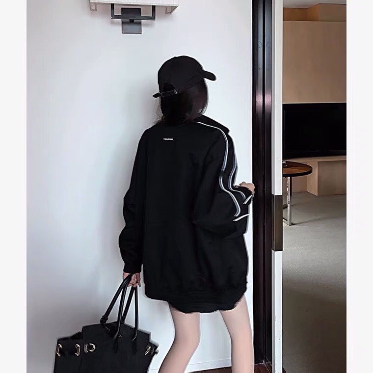 Áo Khoác Dù Unisex Màu Đen Phối Đường Kẻ Áo Nổi Bật 2LINE Áo Gió Nam Nữ Lớp Dày Dặn Hàn Quốc Trendy WEDO