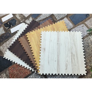 Thảm xốp lót sàn vân gỗ size 45cm x 45cm x 1cm