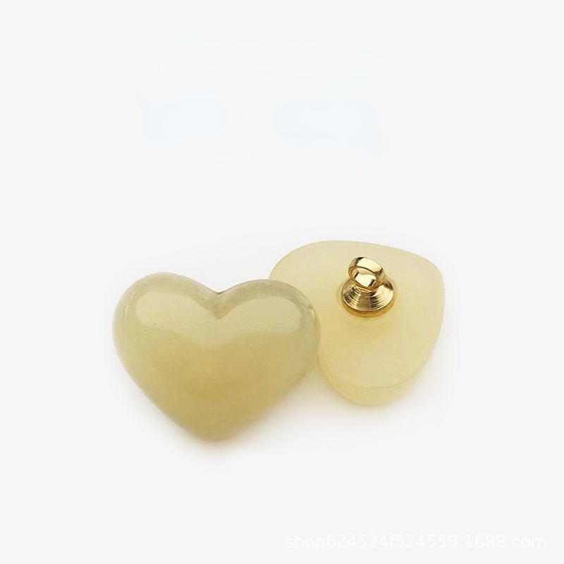 Set 10 Nút Áo Hình Trái Tim Đính Ngọc Trai