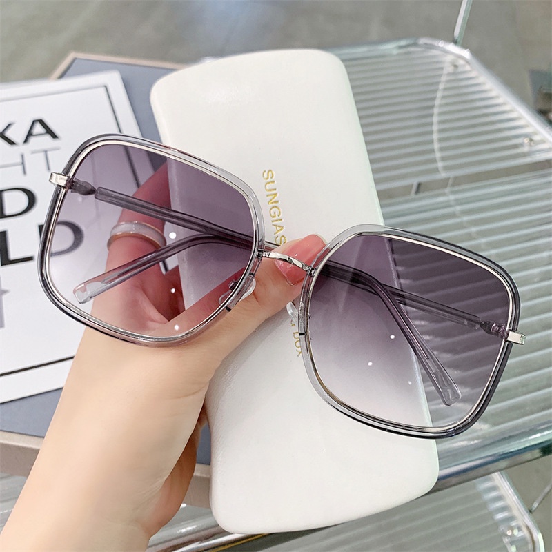 Kính Mát Gọng Kim Loại Thời Trang Cho Nam / Nữ