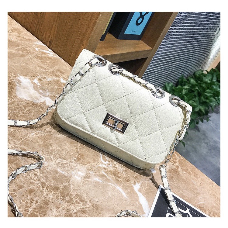 Túi đeo chéo nữ trần trám khóa vặn giá rẻ đẹp đi chơi phong cách thời trang hàn quốc DC2001