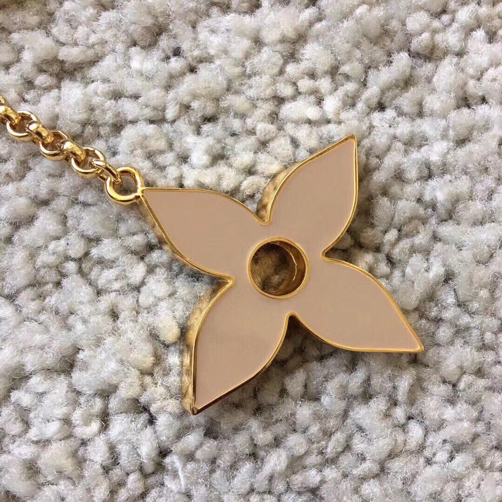 Móc Khóa Tròn Họa Tiết Hoa Cổ Điển Thời Trang