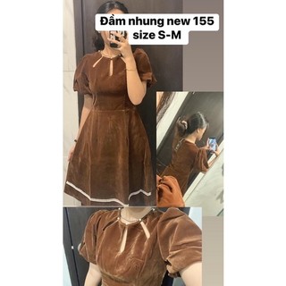 Đầm thiết kế mỗi mẫu còn 1c