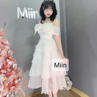 Váy trễ vai nơ ngực 4 tầng