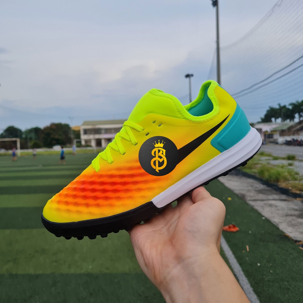 Giày Bóng Đá, Giày Đá Banh Cỏ Nhân Tạo Magista TF