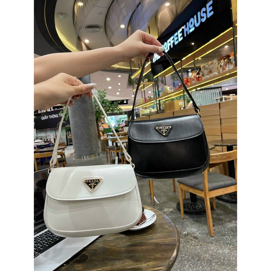 Túi Kẹp Nách Nữ prada da trơn Mẫu Mới 2023