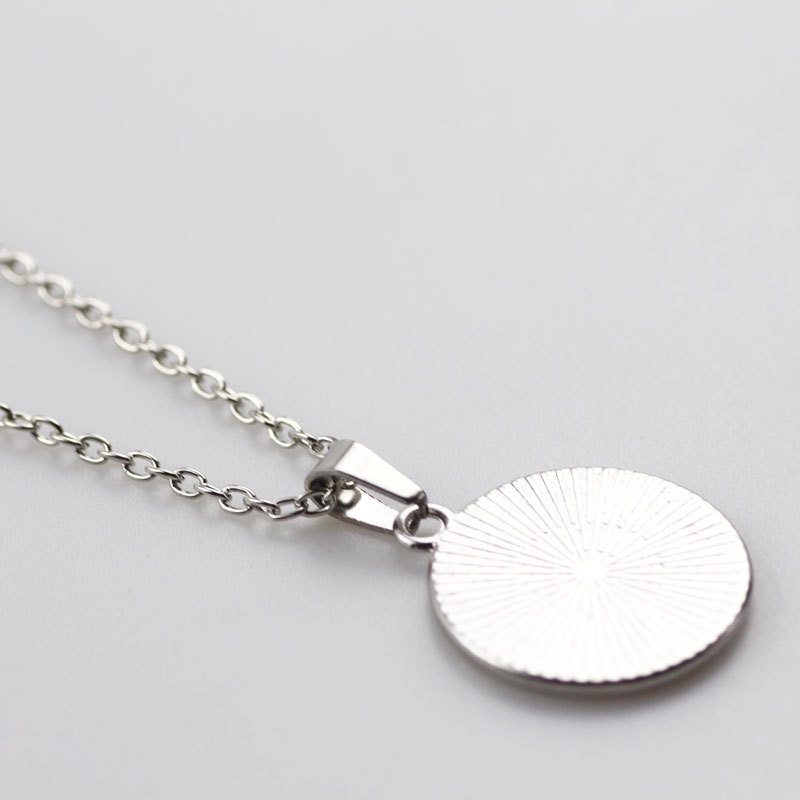 Vòng cổ Mạ Bạc Mặt Tròn Hình Người Nhện Marvel Avengers