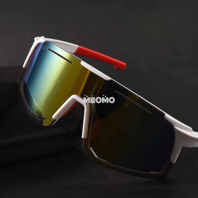 Kính Mát Thể Thao Chống Gió Cho Cả Nam Và Nữ