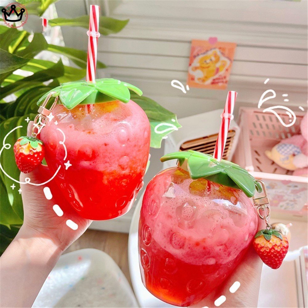 Cốc Uống Nước Dâu Tây Bằng Nhựa Kèm Ống Hút Chất Lượng Cao 500ml DGE YUE