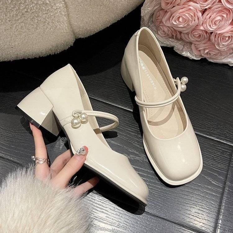 Giày marry jane vintage cao 5cm mũi vuống cài quai đính 2 hạt ngoc bên cạnh