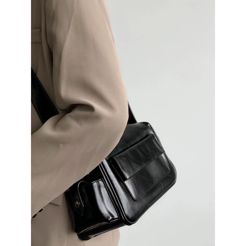 Túi Xách Đeo Vai Hình Vuông Màu Đen Kích Cỡ Lớn Đơn Giản Xinh Xắn