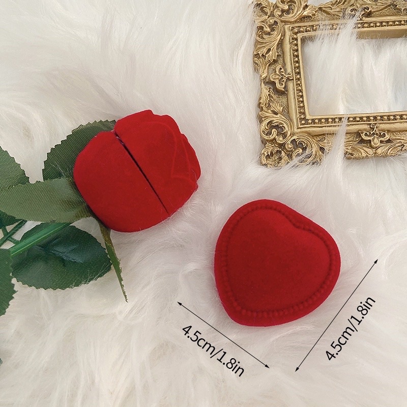 Hộp đựng Nhẫn hình Trái Tim bằng Nhung